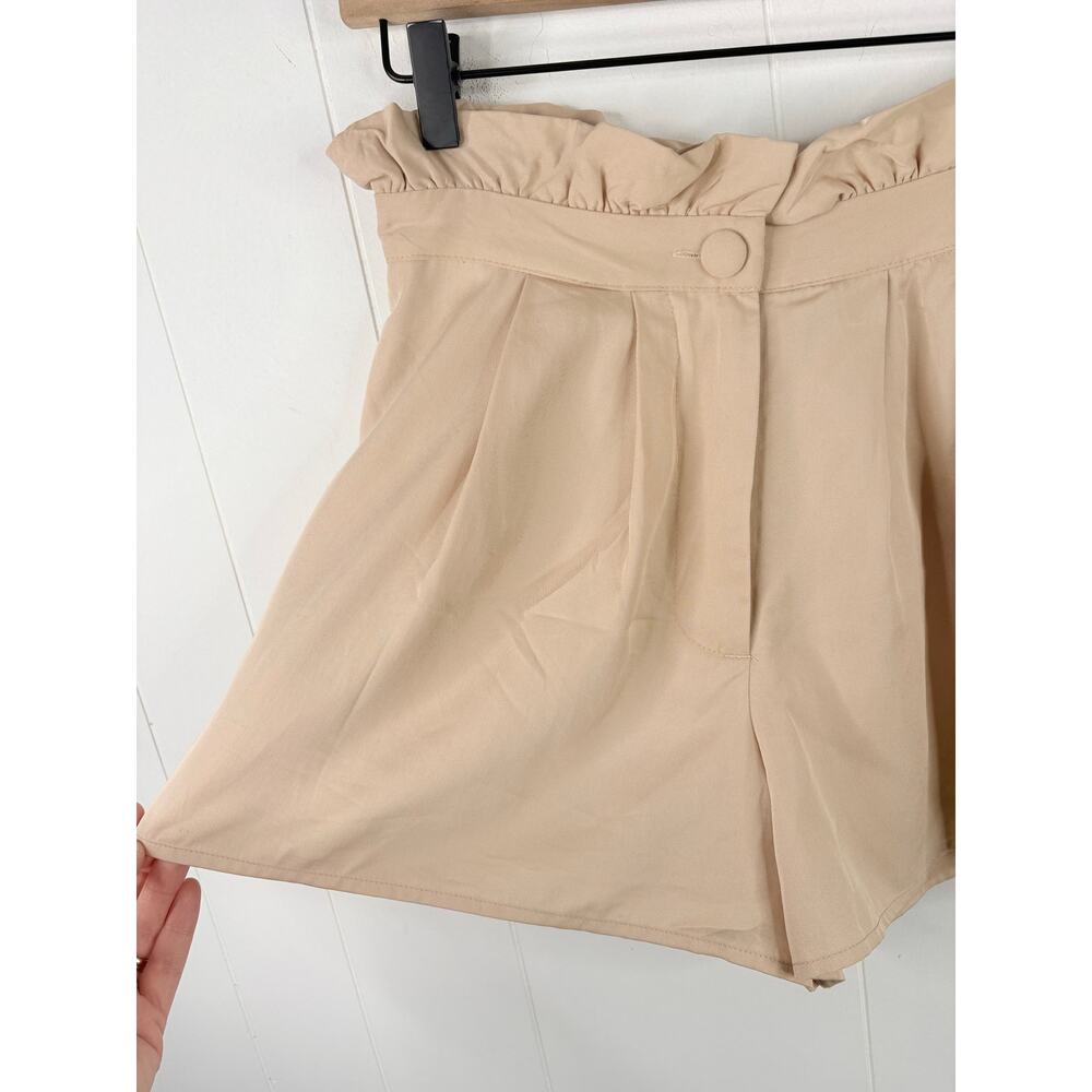 Lovers + Friends | Tati Paperbag Shorts Small Sandstone High Rise Pleated - Picture 6 of 11